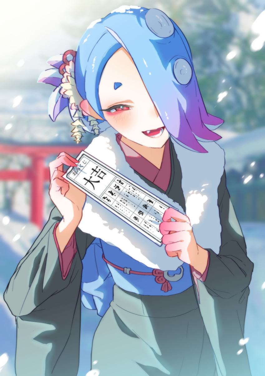 1girl absurdres alternate_costume blue_hair blurry blurry_background commentary_request eyelashes fang gradient_hair hair_over_one_eye hd_rock highres japanese_clothes korean_commentary looking_at_viewer medium_hair multicolored_hair open_mouth paper purple_hair red_eyes shiver_(splatoon) smile snowing solo splatoon_(series) splatoon_3 teeth tentacle_hair torii translation_request two-tone_hair