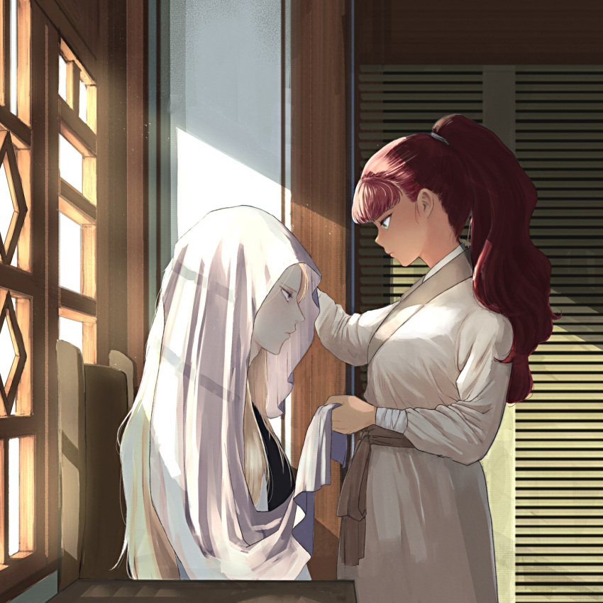 1boy 1girl blonde_hair blunt_bangs chair chinese_clothes commentary_request from_side hand_up hanfu highres holding holding_towel indoors juuni_kokuki keiki_(juuni_kokuki) long_sleeves looking_at_another nakajima_youko ponytail profile puffy_long_sleeves puffy_sleeves redhead robe sitting srtk3 sunlight towel towel_on_head white_robe window