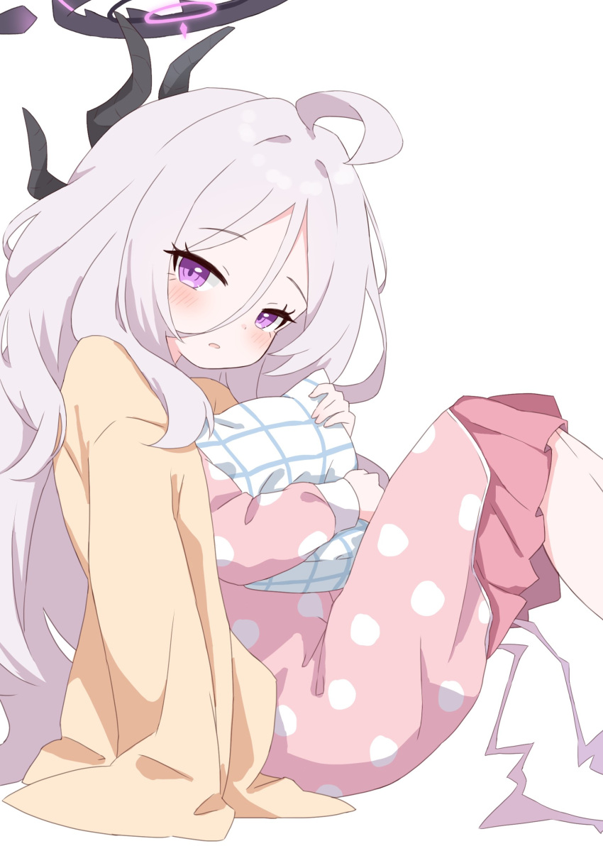 1girl absurdres ahoge black_horns blue_archive blush coat coat_on_shoulders commentary demon_horns highres hina_(blue_archive) holding holding_pillow horns knees_up long_hair long_sleeves looking_at_viewer multiple_horns pajamas parted_lips pillow pink_pajamas polka_dot polka_dot_pajamas sitting solo violet_eyes white_background white_hair yellow_coat yukisiannn