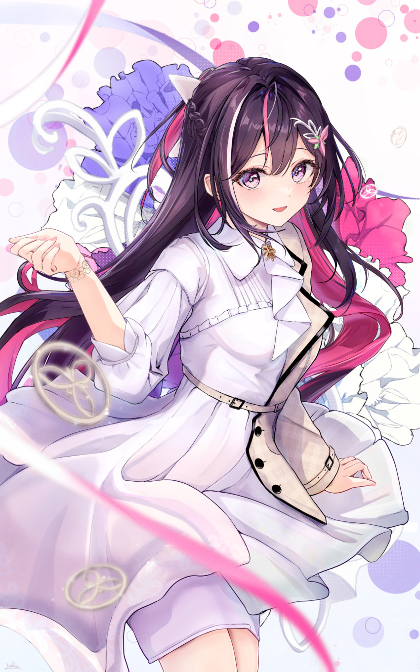 1girl azki_(4th_costume)_(hololive) azki_(hololive) black_hair blush breasts colored_inner_hair dress hair_between_eyes hair_intakes hair_ornament hairclip highres hololive long_hair looking_at_viewer multicolored_hair official_alternate_costume open_mouth pink_hair smile solo streaked_hair violet_eyes virtual_youtuber white_dress white_hair yuki_haru