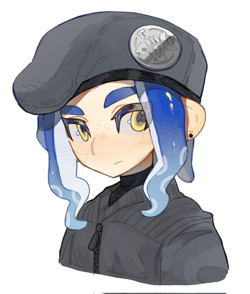 1boy beret blue_hair cephalopod_eyes closed_mouth commentary commission cropped_torso ear_piercing gradient_hair grey_headwear hat highres long_hair male_focus multicolored_hair octoling octoling_boy piercing redbeanpie0 simple_background solo splatoon_(series) splatoon_3 tentacle_hair thick_eyebrows upper_body white_background yellow_eyes zipper zipper_pull_tab