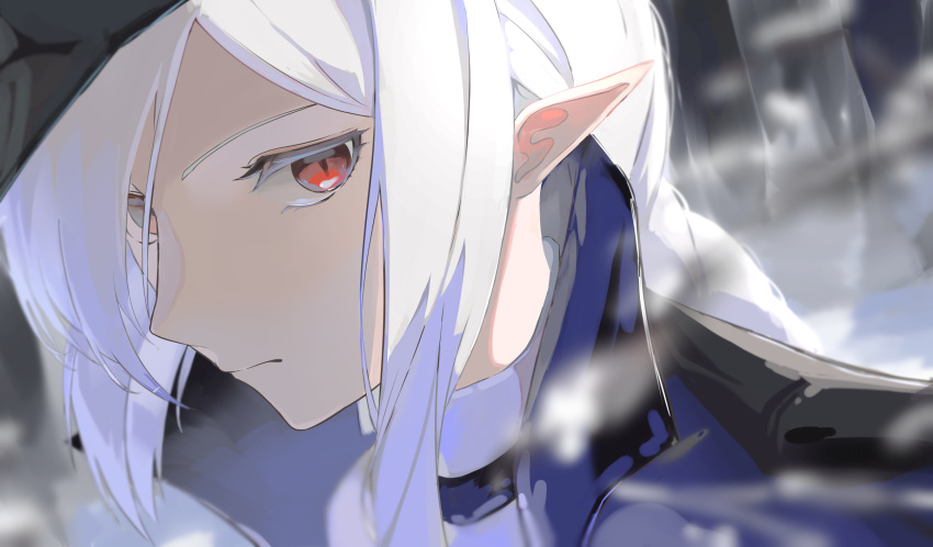 1girl abstract_background arknights black_coat black_headwear blurry blurry_background blurry_foreground coat commentary frown gladiia_(arknights) hat highres long_hair looking_at_viewer pointy_ears popped_collar portrait red_eyes shaded_face shirt sidelocks solo uryu_(uryu0329) visible_air white_hair white_shirt