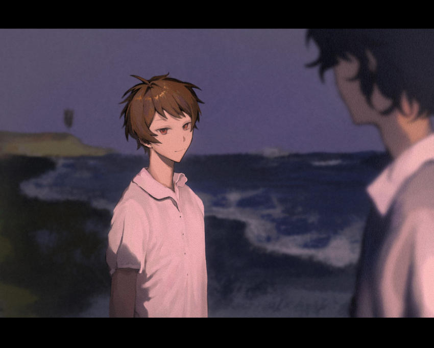 2boys beach black_hair brown_eyes brown_hair buttons chinese_commentary closed_mouth collared_shirt commentary_request film_grain harada_minoru highres letterboxed male_focus multiple_boys outdoors saibou_shinkyoku shirt short_hair short_sleeves shuijiaohao smile utsugi_noriyuki white_shirt