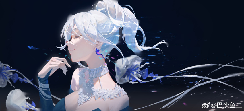1girl ba_sha_yu_er black_background blue_dress closed_eyes closed_mouth dress eternity_(reverse:1999) from_side hand_up highres jellyfish jellyfish_earrings jewelry light_particles necklace off_shoulder ponytail profile reverse:1999 short_hair smile solo upper_body weibo_logo weibo_username white_hair