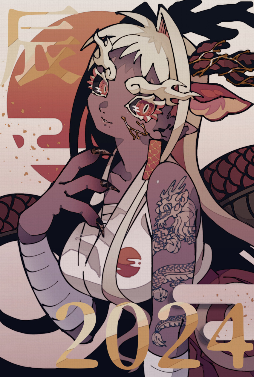 1girl 2024 animal_hands antlers arm_tattoo arm_wrap black_sclera blonde_hair brown_background brown_scales brown_theme chinese_zodiac claws colored_eyelashes colored_sclera dark-skinned_female dark_skin dated dragon_ears dragon_girl dragon_tail dragon_tattoo earrings egasumi extra_ears hair_intakes hand_up highres horns jewelry long_hair looking_at_viewer monster_girl new_year nontraditional_miko original parted_lips pointy_ears red_eyes sanu_(numenume_7) scales sleeveless slit_pupils solo tail tattoo thick_eyebrows translation_request upper_body year_of_the_dragon