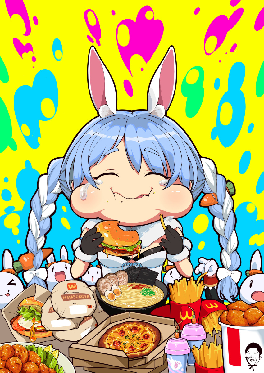 &gt;_&lt; 1girl 5others absurdres animal_ears black_gloves blue_hair bow braid burger carrot_hair_ornament commentary_request eating egg food food-themed_hair_ornament food_on_face french_fries fried_chicken fur-trimmed_gloves fur_trim gloves hair_bow hair_ornament highres holding holding_food hololive kfc logo_parody mcdonald's multiple_others nabenabe3104 noodles pekomon_(usada_pekora) pizza plate rabbit_ears rabbit_girl seaweed tears twin_braids udon usada_pekora virtual_youtuber wcdonald's white_hair yagoo
