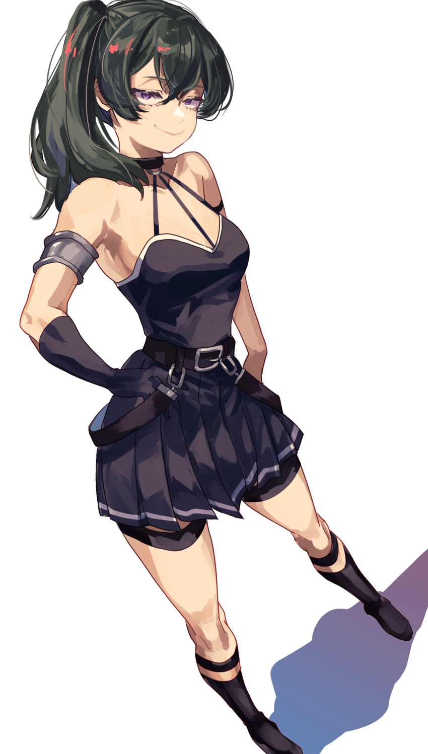 1girl absurdres arm_strap armband armlet armpits bare_shoulders belt black_dress black_gloves breasts check_commentary choker closed_mouth commentary commentary_request crossed_bangs dress dutch_angle gloves green_hair hair_between_eyes hands_on_hilt highres long_hair looking_at_viewer medium_breasts rasetsu001 shadow side_ponytail simple_background single_glove smile solo sousou_no_frieren thigh_strap ubel_(sousou_no_frieren) violet_eyes white_background