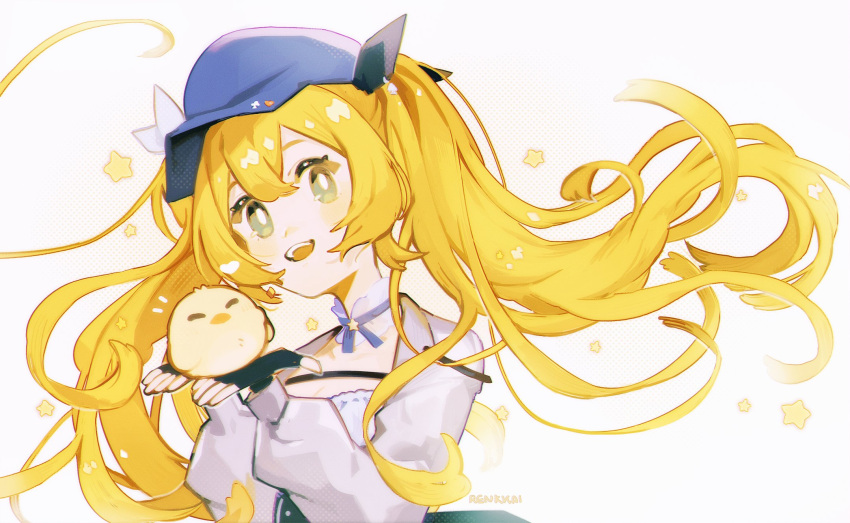 1girl animal artist_name baseball_cap bird black_gloves blonde_hair blue_headwear blue_ribbon bright_pupils choker collar commentary detached_collar dokibird_(vtuber) english_commentary fingerless_gloves floating_hair frilled_collar frills gloves green_eyes hair_between_eyes hands_up hat highres holding holding_animal holding_bird indie_virtual_youtuber jacket long_hair long_sleeves looking_at_viewer neck_ribbon open_mouth puffy_long_sleeves puffy_sleeves renkkai ribbon sidelocks simple_background smile solo star_(symbol) star_choker twintails upper_body very_long_hair virtual_youtuber white_background white_jacket white_pupils