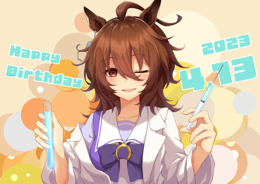 1girl 2023 absurdres agnes_tachyon_(umamusume) animal_ears blush bow brown_hair chemical_structure commentary_request dated earrings hair_between_eyes happy_birthday highres holding holding_syringe holding_test_tube horse_ears horse_girl jewelry lab_coat long_sleeves messy_hair multicolored_background needle one_eye_closed open_mouth puffy_short_sleeves puffy_sleeves purple_bow red_eyes ruisuke sailor_collar school_uniform short_hair short_sleeves single_earring smile solo summer_uniform syringe teeth test_tube tracen_school_uniform umamusume upper_body upper_teeth_only