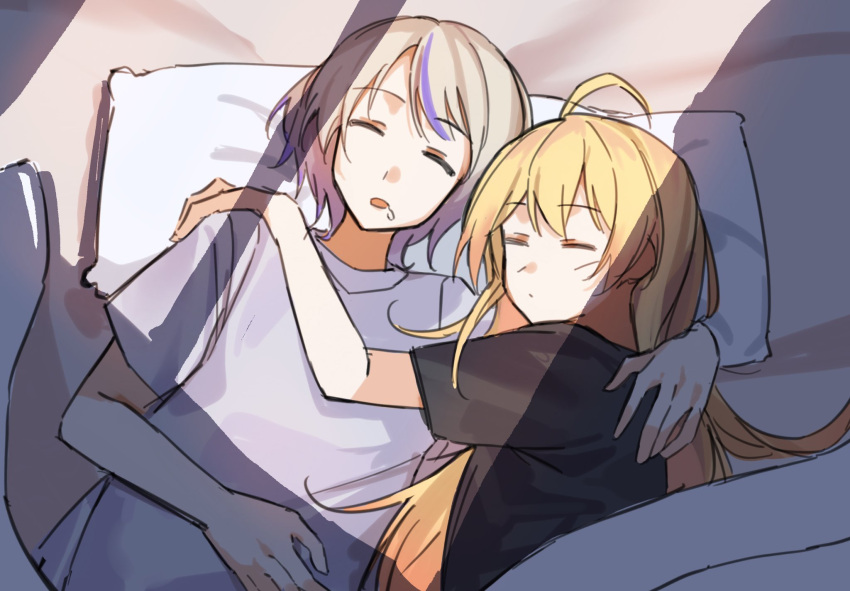 2girls black_shirt blonde_hair cguanjen closed_eyes commentary cuddling from_above hand_on_another's_shoulder highres hololive hololive_dev_is light_brown_hair light_rays lying morning multicolored_hair multiple_girls on_back on_bed open_mouth otonose_kanade pajamas pillow purple_hair purple_shirt saliva shirt short_sleeves sleeping streaked_hair sunbeam sunlight todoroki_hajime virtual_youtuber yuri