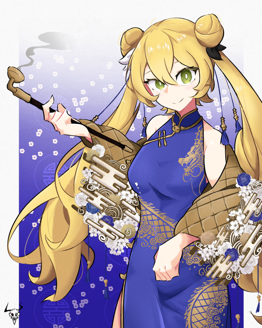 1girl absurdres artist_logo blonde_hair blue_background blue_dress breasts china_dress chinese_clothes closed_mouth cowboy_shot dokibird_(vtuber) dragon_print dress egasumi gradient_background green_eyes highres holding holding_smoking_pipe indie_virtual_youtuber laphurus long_hair looking_at_viewer medium_breasts smile smoking_pipe solo virtual_youtuber