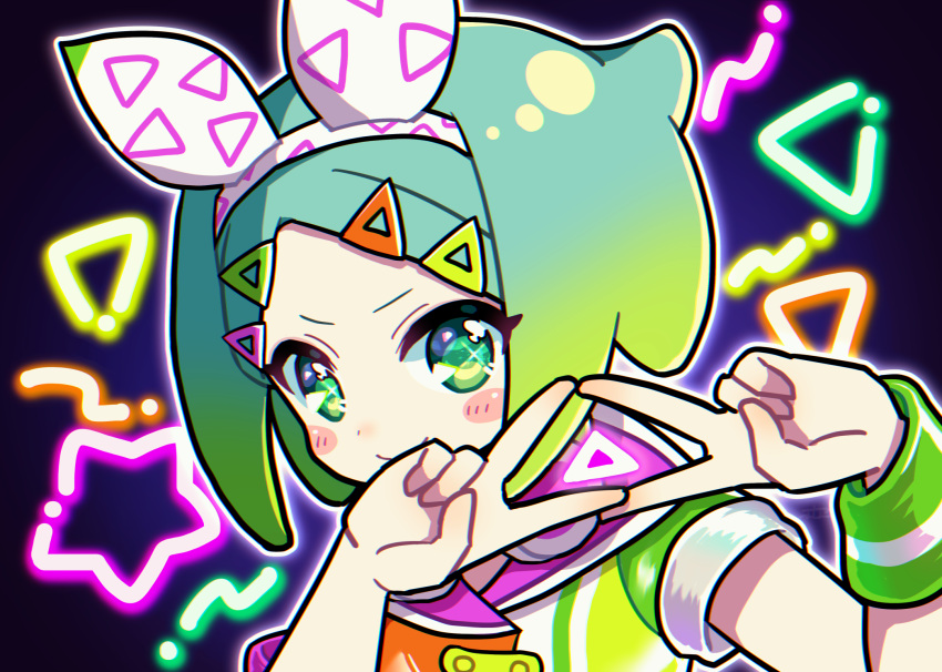 1girl blue_background blue_hair blush closed_mouth commentary glowing gradient_hair green_eyes green_hair green_jacket hair_ornament hairband hairclip hands_up highres idol_time_pripara jacket kokichi_yoko looking_at_viewer multicolored_hair nijiiro_nino outline pretty_series pripara short_hair smile solo symbol-only_commentary triangle_hair_ornament triangle_hands triangle_print upper_body white_hairband white_outline wristband