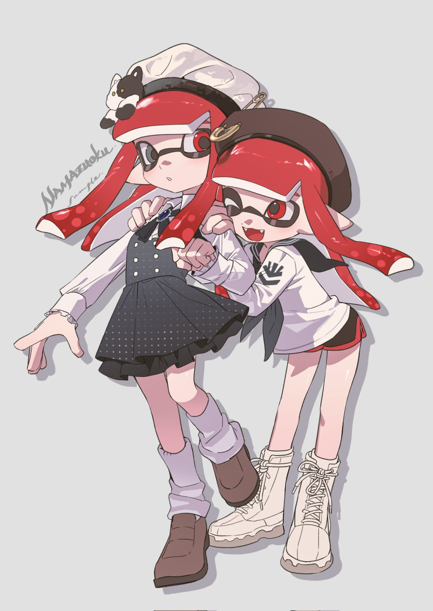 2girls artist_name beret black_shorts black_skirt boots brown_footwear brown_headwear commentary cross-laced_footwear fangs full_body grey_background grey_eyes hat heterochromia highres inkling_girl inkling_player_character leaning_forward long_hair multiple_girls namazuoku one_eye_closed open_mouth parted_lips pleated_skirt pointy_ears red_eyes red_trim redhead sailor_collar sailor_shirt shirt shoes short_shorts shorts simple_background skirt smile splatoon_(series) standing standing_on_one_leg symbol-only_commentary tentacle_hair white_footwear white_headwear white_shirt