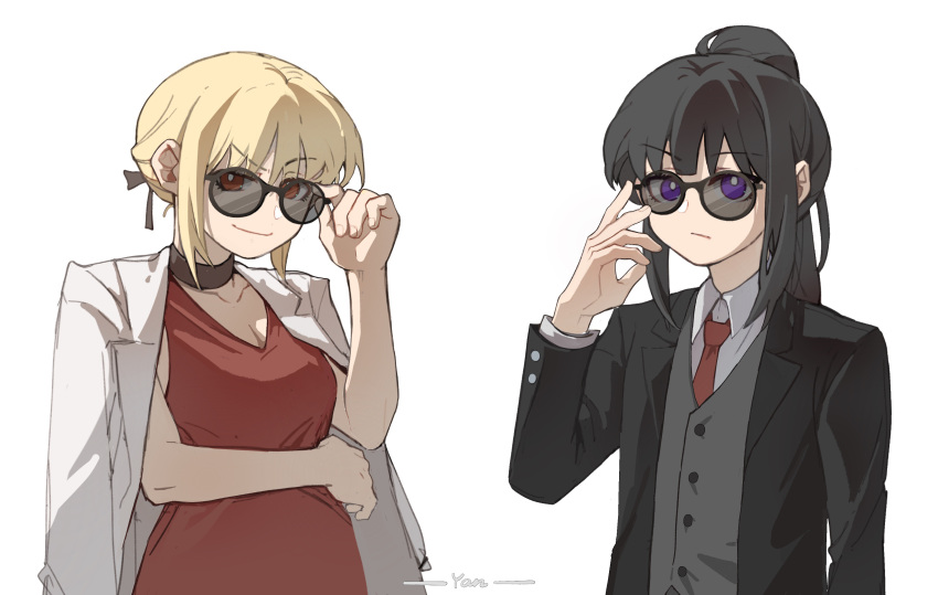 2girls absurdres adjusting_eyewear artist_name black_choker black_hair black_jacket blonde_hair bright_pupils chinese_commentary choker closed_mouth collared_shirt commentary_request dress grey_vest hair_up hand_up highres inoue_takina jacket jacket_on_shoulders long_hair long_sleeves looking_at_viewer lycoris_recoil multiple_girls necktie nishikigi_chisato ponytail red_dress red_eyes red_necktie shirt simple_background sleeveless sleeveless_dress smile suit_jacket sunglasses upper_body vest violet_eyes waistcoat white_background white_jacket white_pupils white_shirt yanlingjinshilihuahua