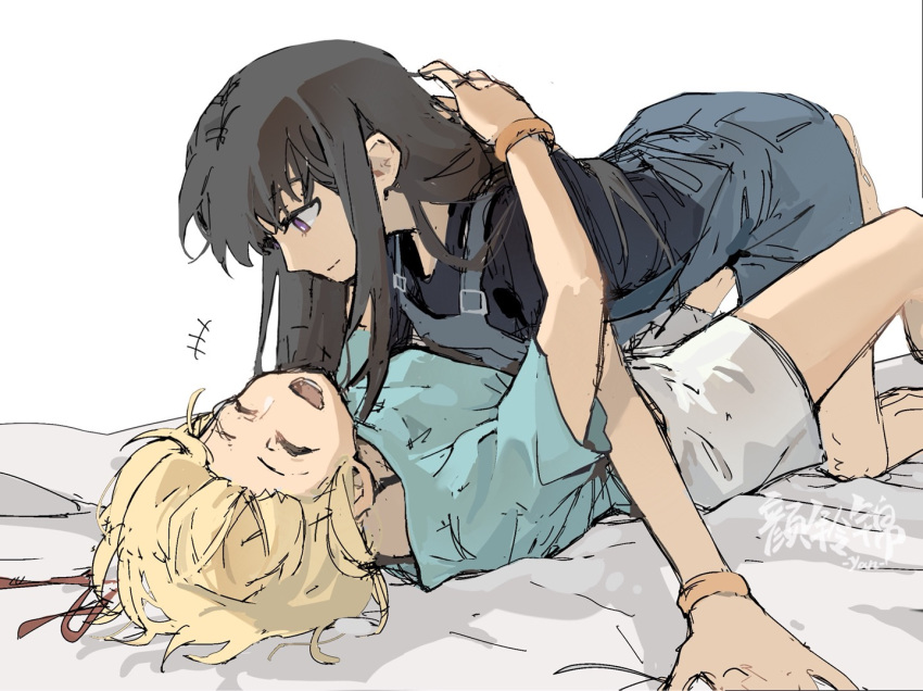 2girls arms_around_neck black_hair black_shirt blonde_hair blue_shirt chinese_commentary closed_eyes closed_mouth commentary_request girl_on_top hair_ribbon inoue_takina laughing long_hair lycoris_recoil lying medium_hair multiple_girls nishikigi_chisato on_back on_bed open_mouth overalls red_ribbon ribbon shirt short_sleeves shorts simple_background smile violet_eyes white_background white_shorts yanlingjinshilihuahua yuri