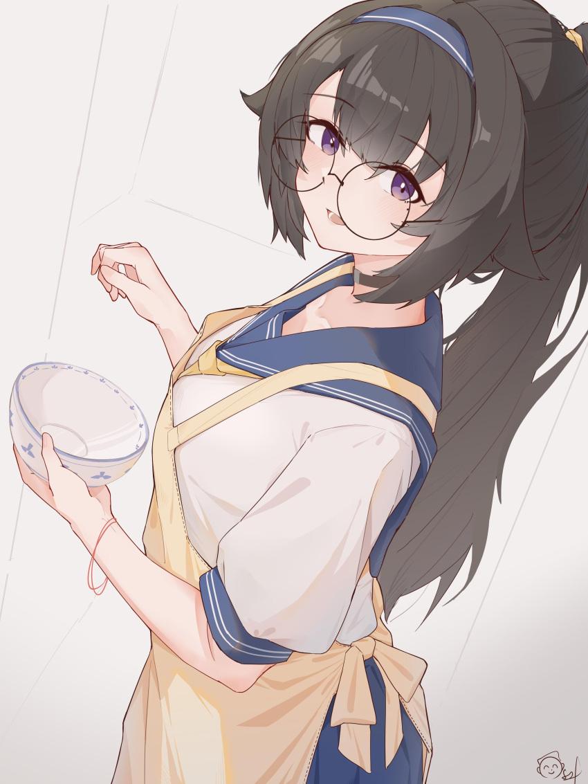 1girl absurdres alternate_hairstyle apron bespectacled black_hair blue_hairband blue_sailor_collar blue_skirt bowl girls_frontline glasses hairband highres holding holding_bowl long_hair looking_at_viewer lower_teeth_only neckerchief open_mouth pleated_skirt ponytail round_eyewear sailor_collar school_uniform serafuku simple_background sitar4081 skirt smile solo super_sass_(girls'_frontline) teeth upper_body violet_eyes yellow_apron yellow_neckerchief