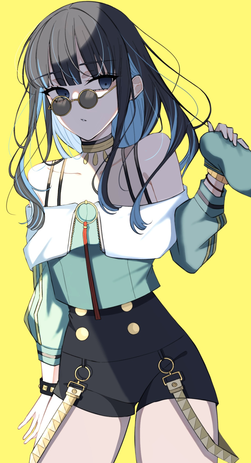 1girl beret black_hair blue_hair colored_inner_hair cowboy_shot fate/grand_order fate_(series) grey_eyes hat highres jewelry long_hair looking_over_eyewear mati5572 multicolored_hair off_shoulder parted_lips round_eyewear simple_background solo sunglasses tenochtitlan_(fate) tenochtitlan_(second_ascension)_(fate) tinted_eyewear unworn_hat unworn_headwear yellow_background