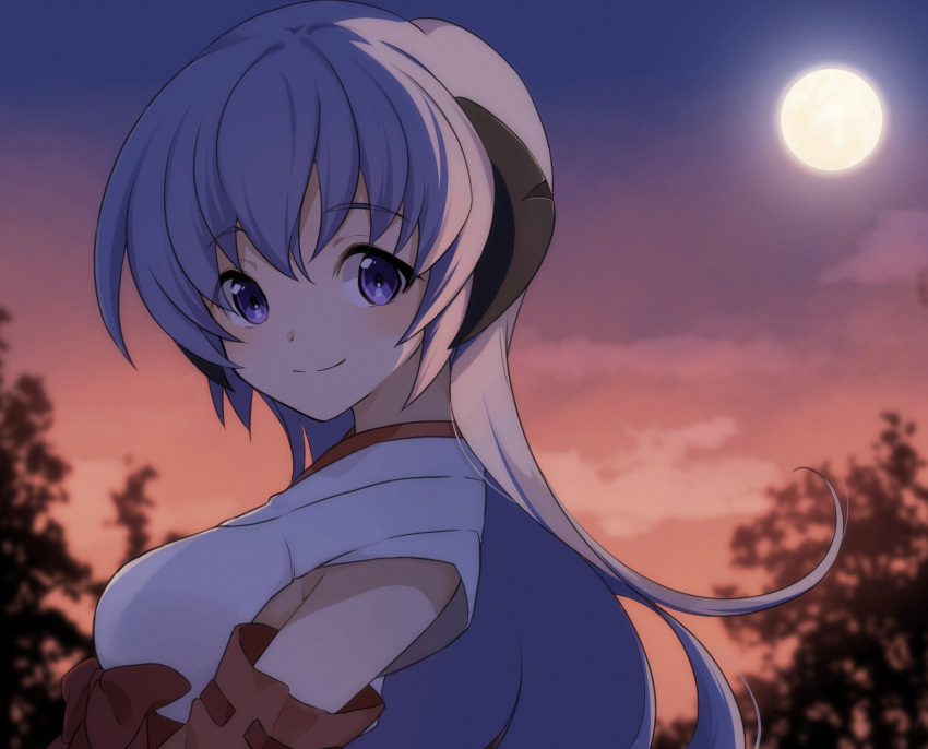 1girl backlighting blurry blurry_background blush bow breasts closed_mouth commentary demon_girl demon_horns detached_sleeves dusk from_side full_moon hair_between_eyes hanyuu highres higurashi_no_naku_koro_ni horns japanese_clothes kimono large_breasts long_hair looking_at_viewer moon moonlight outdoors poyadevil purple_hair red_bow sleeveless sleeveless_kimono smile solo split_mouth symbol-only_commentary tareme upper_body violet_eyes white_kimono