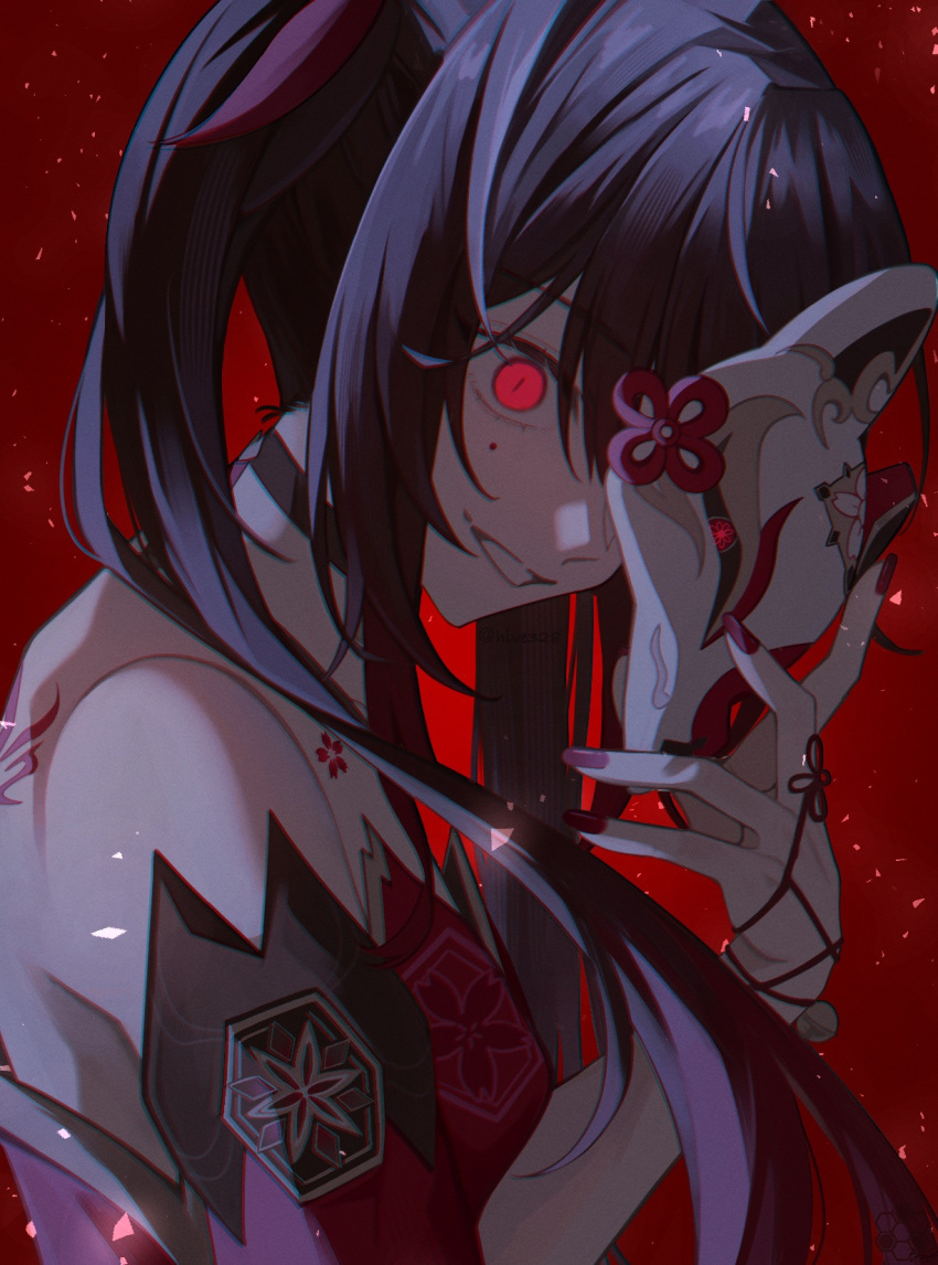1girl :d brown_hair crazy_smile fox_mask from_side glowing glowing_eye grin highres hive328 holding holding_mask honkai:_star_rail honkai_(series) looking_at_viewer mask open_mouth pink_eyes red_background simple_background smile solo sparkle_(honkai:_star_rail) teeth twintails