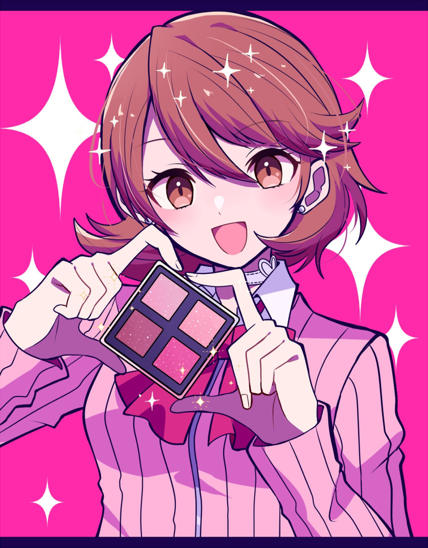 1girl bow bowtie brown_eyes brown_hair cardigan choker collared_shirt commentary_request cosmetics earrings eyeshadow eyeshadow_box hair_between_eyes hands_up heart heart_choker highres holding jewelry light_blush long_sleeves looking_at_viewer makeup motiumai open_mouth pearl_earrings persona persona_3 persona_3_reload pink_background pink_cardigan red_bow red_bowtie ribbed_cardigan shirt short_hair smile solo sparkle stud_earrings takeba_yukari upper_body white_choker white_shirt