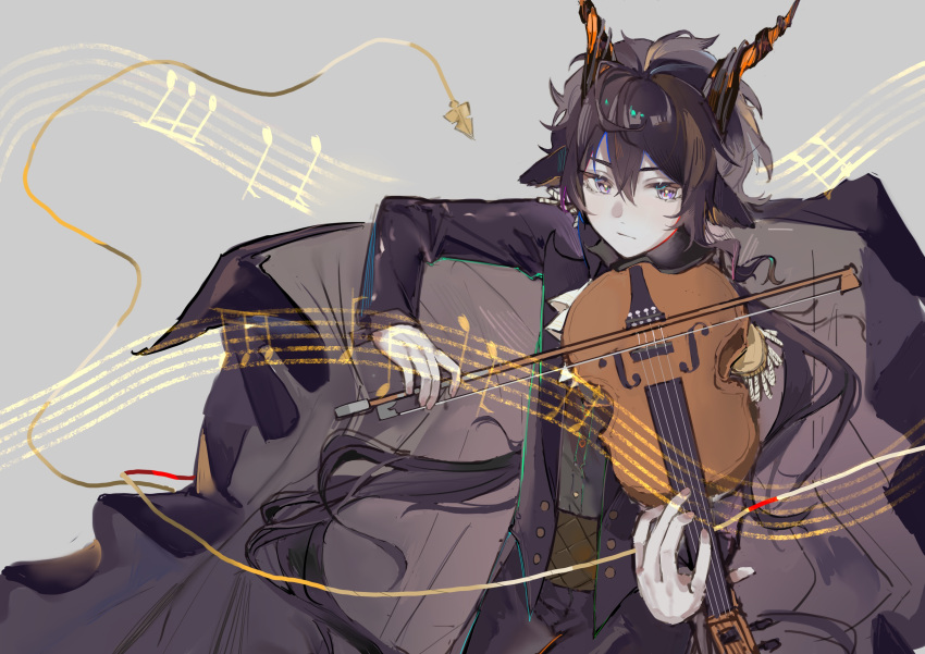 1boy absurdres animal_ears arknights beamed_eighth_notes black_cape black_hair black_horns black_jacket bow_(music) buttons cape chinese_commentary closed_mouth commentary_request ebenholz_(arknights) expressionless fingernails goat_ears grey_background hair_between_eyes highres holding holding_bow_(music) holding_instrument holding_violin horns instrument jacket long_hair long_sleeves looking_at_viewer male_focus music musical_note open_clothes open_jacket orange_horns playing_instrument ponytail quarter_note solo staff_(music) upper_body violet_eyes violin weaver_(zhi_yuan)