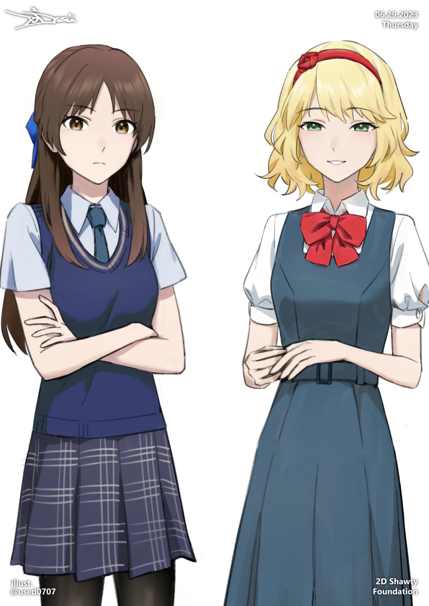 2girls absurdres aged_up belt blonde_hair blue_bow bow bowtie breasts brown_eyes brown_hair checkered_clothes checkered_skirt commentary cowboy_shot crossed_arms dated dress green_eyes hair_bow half_updo headband highres idolmaster idolmaster_cinderella_girls idolmaster_cinderella_girls_u149 long_hair looking_at_viewer medium_hair multiple_girls necktie pantyhose parted_bangs pinafore_dress pleated_skirt puffy_sleeves red_bow red_bowtie red_headband rshow sakurai_momoka school_uniform short_sleeves side-by-side signature skirt sleeveless sleeveless_dress small_breasts smile standing sweater_vest swept_bangs tachibana_arisu twitter_username wavy_hair white_background