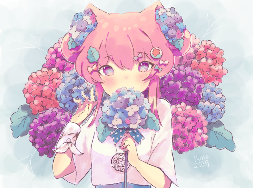 1girl 2019 animal_ear_fluff animal_ears arm_warmers artist_name blue_background blue_bow blue_flower blush bouquet bow cat_ears closed_mouth double_bun eyelashes floral_background flower flower_to_mouth hair_bow hair_bun hair_flower hair_ornament hairclip hand_up holding holding_bouquet jewelry leaf leaf_hair_ornament looking_at_viewer multiple_hair_bows necklace original pink_bow pink_flower pink_hair purple_bow purple_flower red_bow shirt short_hair short_sleeves simple_background single_arm_warmer smile solo straight-on suna--chan upper_body violet_eyes white_arm_warmers white_shirt white_sleeves