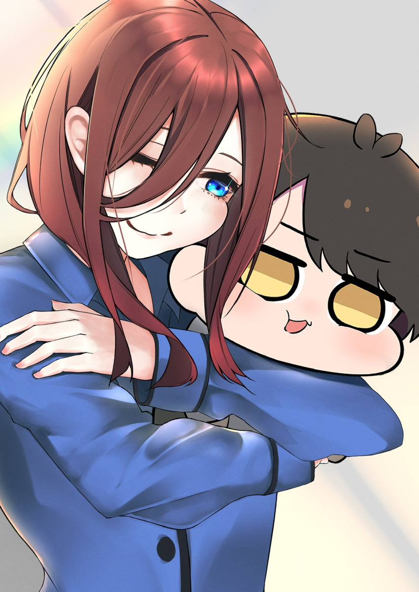 1girl ;) antenna_hair black_hair blue_shirt blush brown_hair character_doll chibi chibi_inset closed_mouth collared_shirt commentary crossed_arms go-toubun_no_hanayome grey_background hair_between_eyes hair_over_one_eye happy highres hug hugging_doll hugging_object imananashi long_hair nakano_miku one_eye_closed shirt short_hair simple_background smile solo sparkle straight_hair uesugi_fuutarou upper_body yellow_eyes