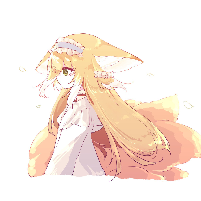 1girl animal_ear_fluff animal_ears arknights blonde_hair blue_hairband closed_mouth cropped_torso fox_ears fox_girl fox_tail frilled_hairband frills from_side green_eyes hair_between_eyes hairband highres jacket kitsune long_hair multicolored_hair nazo_no_hana petals profile simple_background solo suzuran_(arknights) suzuran_(spring_praise)_(arknights) tail two-tone_hair upper_body very_long_hair white_background white_hair white_jacket