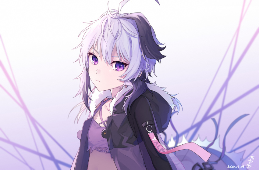 1girl antenna_hair black_hair black_jacket closed_mouth collarbone crop_top dated flower_(gynoid_talk) flower_(vocaloid) fur-trimmed_jacket fur_trim gradient_background hair_between_eyes highres jacket looking_at_viewer messy_hair multicolored_hair open_clothes open_jacket purple_background purple_shirt see-through serious shirt short_hair_with_long_locks solo streaked_hair suiso_sn3 violet_eyes vocaloid white_background white_hair
