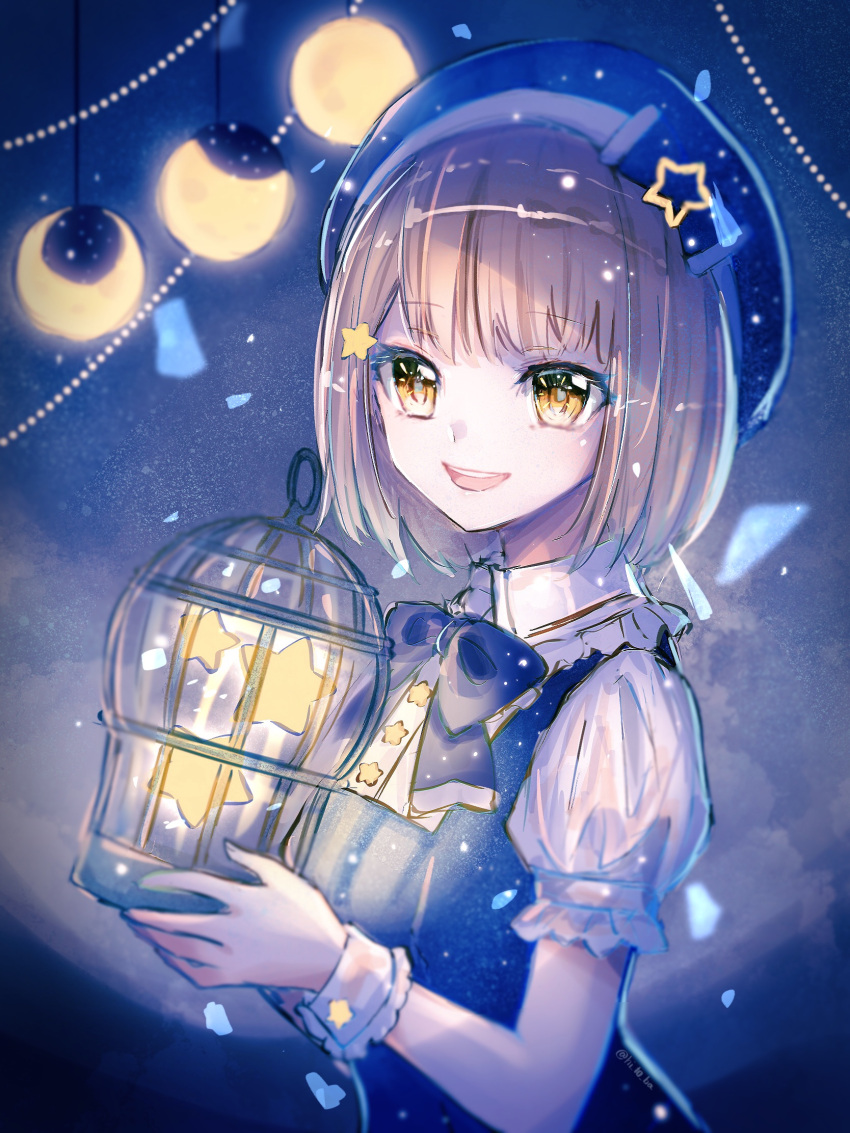 1girl artoria_(hitoba) blonde_hair blue_background blue_bow blue_dress blue_theme blurry bow cage collared_shirt depth_of_field dress frilled_sleeves frills hair_ornament hat highres hitoba holding holding_cage looking_at_viewer moon_phases open_mouth original pinafore_dress puffy_short_sleeves puffy_sleeves shirt short_hair short_sleeves sleeveless sleeveless_dress smile solo star_(symbol) star_hair_ornament upper_body white_wrist_cuffs wrist_cuffs yellow_eyes