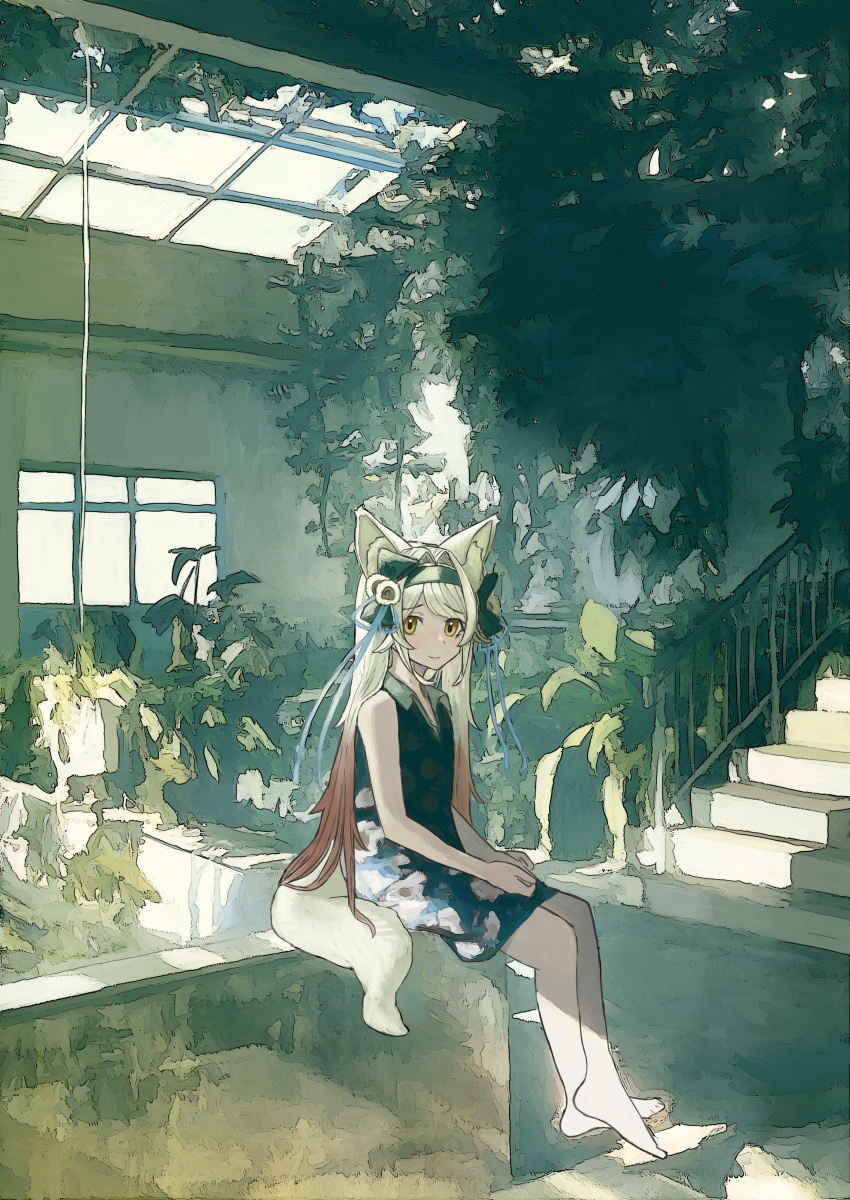 1girl absurdres animal_ears bare_arms bare_shoulders barefoot blonde_hair closed_mouth day dress floral_print flower fox_ears fox_girl fox_tail full_body gradient_hair hair_flower hair_ornament hairband hands_on_lap hanging_plant highres indie_virtual_youtuber indoors kurou_satsuki long_hair looking_at_viewer multicolored_hair outdoors overgrown plant ponta_(matsuokazieg) potted_plant print_dress railing redhead ribbon sitting sitting_on_stairs sleeveless sleeveless_dress solo stairs sunlight tail very_long_hair virtual_youtuber white_hair window wolf_ears yellow_eyes