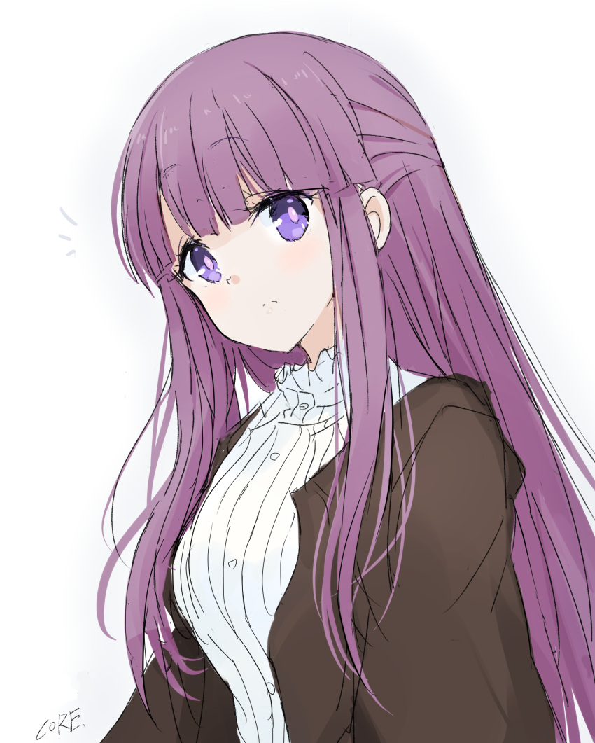 1girl black_coat blunt_bangs closed_mouth coat core_(mayomayo) dress fern_(sousou_no_frieren) highres looking_at_viewer purple_hair simple_background solo sousou_no_frieren upper_body violet_eyes white_background white_dress