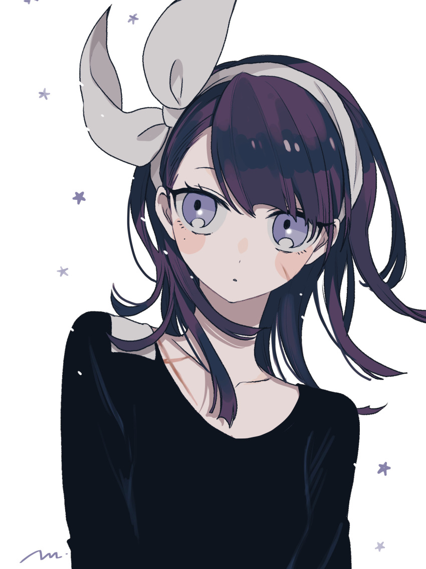 1girl blush_stickers bow_hairband hairband highres long_hair long_sleeves looking_to_the_side maco22 original parted_lips purple_hair solo star_(symbol) upper_body violet_eyes
