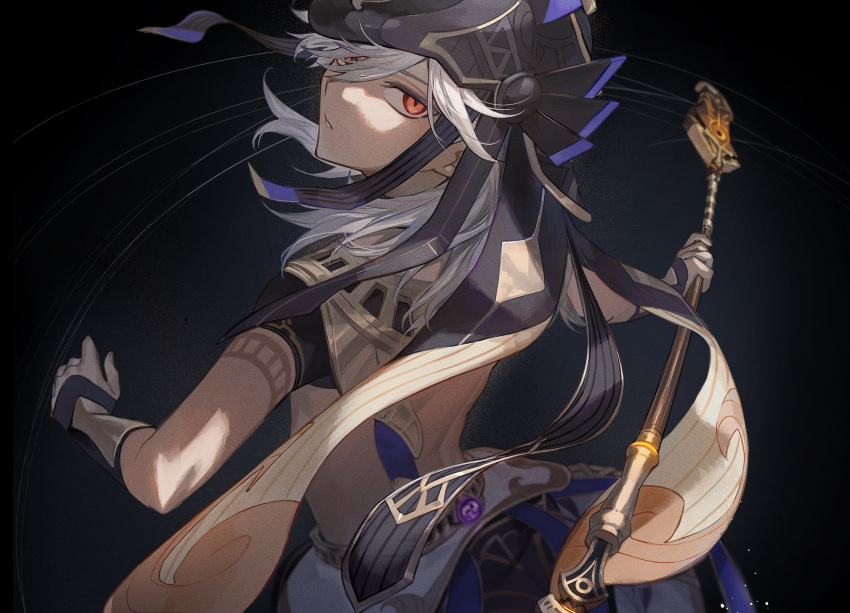 1boy black_background black_hat cyno_(genshin_impact) dark-skinned_male dark_skin genshin_impact hat highres holding holding_weapon long_hair looking_at_viewer looking_back male_focus parted_lips polearm red_eyes simple_background solo staff_of_the_scarlet_sands_(genshin_impact) vision_(genshin_impact) weapon white_hair zaso