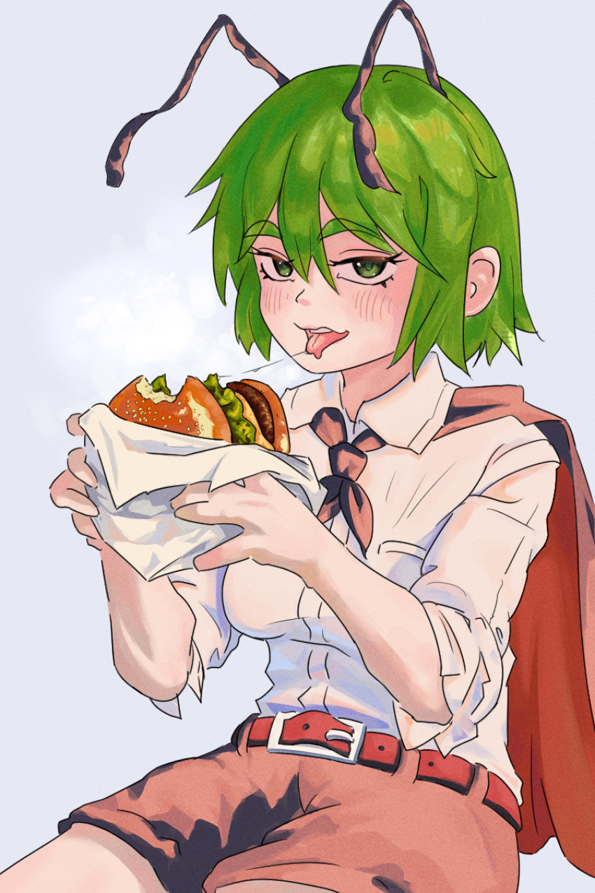 1girl absurdres antennae belt blush breasts brown_belt brown_shorts burger cape collared_shirt commentary cowboy_shot english_commentary food food_bite green_eyes green_hair grey_background hair_between_eyes highres holding holding_burger holding_food long_bangs looking_at_viewer open_mouth pun red_cape shirt short_hair short_sleeves shorts sitting small_breasts smile solo stirfriedspam tongue tongue_out touhou white_shirt wriggle_nightbug