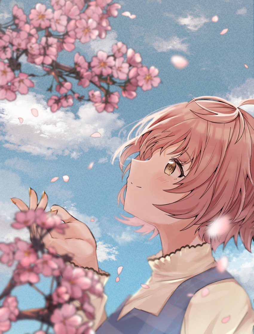 1girl blurry blurry_foreground blush brown_hair cherry_blossoms depth_of_field falling_petals hanetsuka highres idolmaster idolmaster_shiny_colors ikuta_haruki looking_up outdoors petals profile short_hair smile solo upper_body