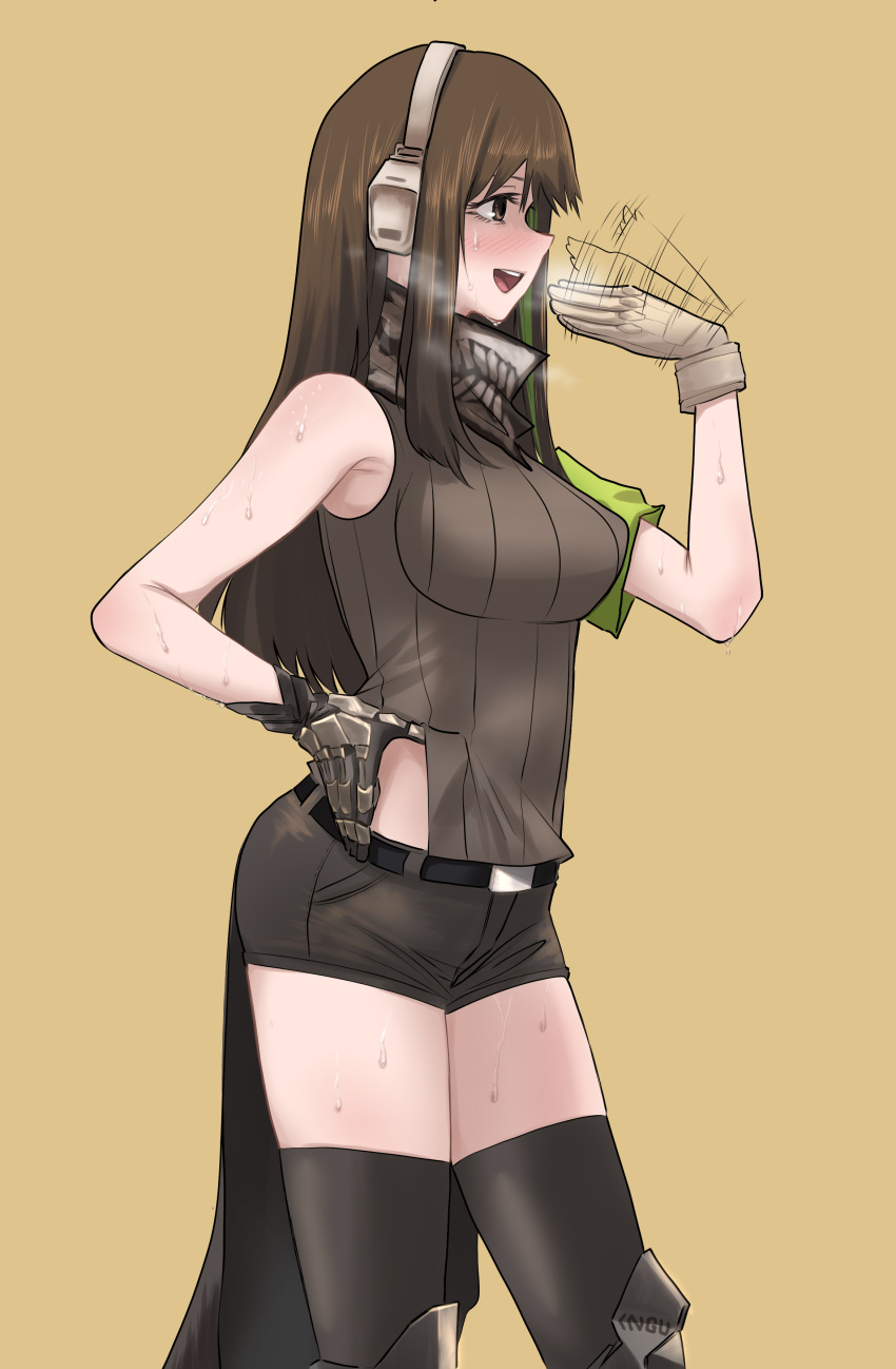 1girl absurdres armband asymmetrical_gloves bandana_around_neck black_thighhighs blush breasts brown_eyes brown_hair brown_shorts commentary_request cowboy_shot fanning_self from_side girls_frontline gloves green_armband green_hair headphones highres ingukoon korean_commentary leotard long_hair m4a1_(girls'_frontline) mismatched_gloves multicolored_hair open_mouth ribbed_leotard shorts simple_background smile solo streaked_hair sweat teeth thigh-highs upper_teeth_only yellow_background