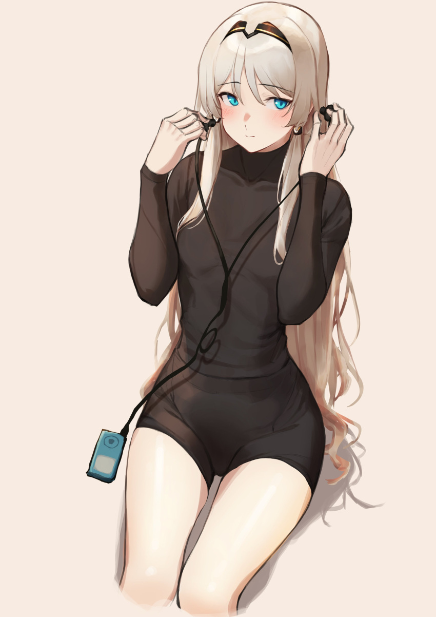 1girl 3_small_spiders absurdres an-94_(girls'_frontline) black_hairband black_shorts black_sweater blonde_hair blue_eyes blush brown_background closed_mouth commentary_request cropped_legs digital_media_player earphones earrings girls_frontline hairband highres holding holding_earphones jewelry long_hair short_shorts shorts simple_background smile solo sweater very_long_hair