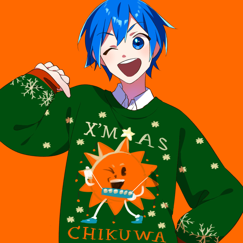 1boy absurdres blue_eyes blue_hair blush chikuwa christmas collared_shirt commentary_request food green_sweater hair_between_eyes highres kaito_(vocaloid) male_focus one_eye_closed open_mouth pointing pointing_at_self red_background shio_ice shirt short_hair simple_background smile snowflake_print sun sweater ugly_sweater upper_body vocaloid white_shirt
