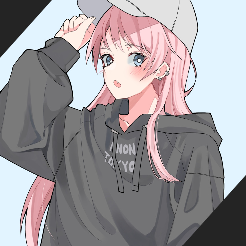 1girl bang_dream! bang_dream!_it's_mygo!!!!! baseball_cap black_background black_hoodie blue_background blue_eyes bright_pupils chihaya_anon commentary_request drawstring ear_piercing fang hat highres hood hoodie long_hair long_sleeves nanami_(nunnun_0410) open_mouth piercing pink_hair skin_fang solo two-tone_background upper_body white_hat white_pupils