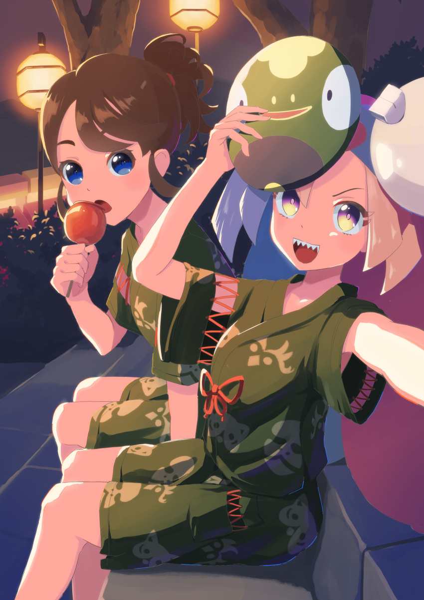 2girls :d absurdres alternate_costume arm_up blue_eyes blue_hair blunt_ends bright_pupils brown_hair candy_apple character_request commentary_request feet_out_of_frame festival food from_side green_kimono highres iono_(pokemon) japanese_clothes kimono long_hair looking_at_viewer mask mask_on_head multicolored_hair multiple_girls night open_mouth outdoors pink_hair pokemon pokemon_sv selfie sharp_teeth short_ponytail short_sleeves sitting smile swept_bangs tareme teeth two-tone_hair upper_teeth_only v-shaped_eyebrows very_long_hair violet_eyes wide_sleeves yasuba_yuichi