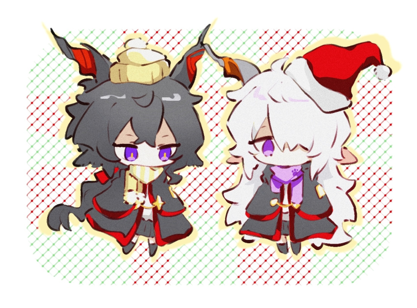 2boys arknights black_cloak black_hair chibi chinese_commentary cloak commentary_request ebenholz_(arknights) hair_over_one_eye hat jiekuijiangshadaonijiamenkou kreide_(arknights) long_hair male_focus multiple_boys no_mouth no_nose purple_scarf red_hat red_trim santa_hat scarf shirt striped_clothes striped_scarf vertical-striped_clothes vertical-striped_scarf violet_eyes white_hair white_shirt yellow_hat yellow_scarf