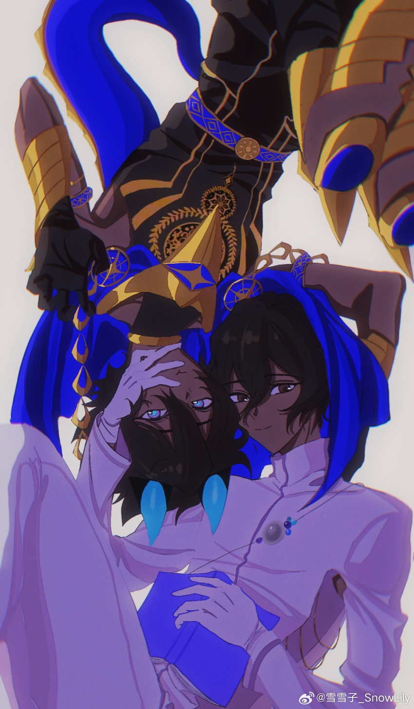 2boys :t arjuna_(fate) arjuna_alter_(fate) armor artist_name belt black_gloves black_pants black_shirt blue_belt blue_cape blue_eyes blue_horns book brown_eyes cape chinese_commentary closed_mouth commentary_request dark-skinned_male dark_skin fate/grand_order fate_(series) gloves gold_armor hair_between_eyes hand_on_another's_cheek hand_on_another's_face high_collar highres holding holding_book horns long_sleeves looking_at_viewer male_focus multicolored_eyes multiple_boys open_book pants pout shirt simple_background smile tail upside-down vambraces violet_eyes watermark weibo_logo weibo_username white_background white_gloves white_pants white_shirt xue_xuezi_snowlily
