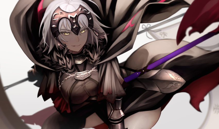 1girl ahoge armor armored_dress banner bent_over black_cape black_dress black_thighhighs breasts cape chain dress fate/grand_order fate_(series) faulds flag fur-trimmed_cape fur_trim gauntlets headpiece highres holding holding_flag jeanne_d'arc_alter_(avenger)_(fate) jeanne_d'arc_alter_(avenger)_(first_ascension)_(fate) jeanne_d'arc_alter_(fate) large_breasts looking_at_viewer plackart short_hair smile solo standard_bearer sumi_(gfgf_045) sword thigh-highs weapon white_flag white_hair yellow_eyes