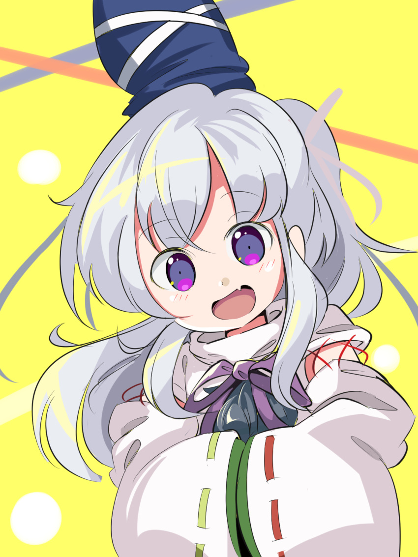 1girl fang grey_hair hands_in_opposite_sleeves happy harakune_(mugennero) hat hat_ribbon highres japanese_clothes kariginu long_hair looking_at_viewer mononobe_no_futo neck_ribbon open_mouth purple_ribbon ribbon simple_background skin_fang smile solo tate_eboshi touhou upper_body violet_eyes white_ribbon yellow_background