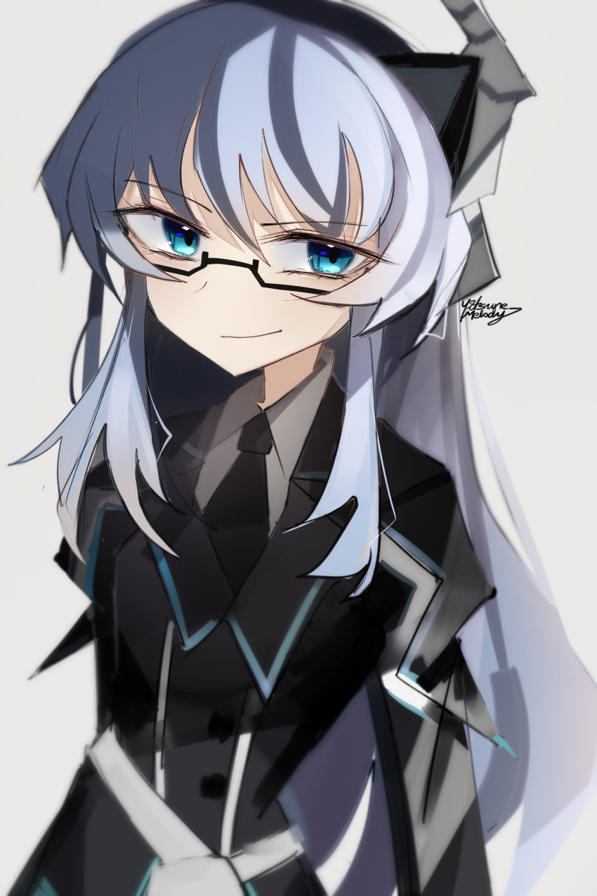 1girl artist_name black_necktie black_suit blue_eyes blue_hair closed_mouth collared_shirt commentary_request cowboy_shot glasses grey_background highres horns kiseijou_rei long_hair long_sleeves looking_at_viewer necktie neptune_(series) semi-rimless_eyewear shirt simple_background single_horn smile smug solo suit under-rim_eyewear yitsune_melody