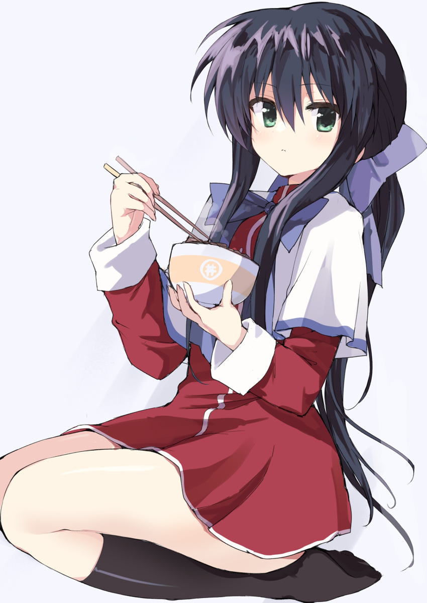 1girl black_hair black_socks blue_bow bow bowl capelet chopsticks closed_mouth commentary dress expressionless from_side full_body green_eyes hair_between_eyes hair_bow hands_up highres holding holding_bowl holding_chopsticks kanon kawakami_mai kneehighs light_blush long_hair long_sleeves looking_at_viewer low_ponytail no_shoes purple_bow red_dress school_uniform seiza shiny_skin short_dress sidelocks simple_background sitting socks solo takepoison very_long_hair white_background white_capelet