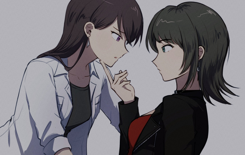 2girls bang_dream! bang_dream!_it's_mygo!!!!! black_hair black_jacket black_shirt blue_eyes brown_hair commentary_request earrings eye_contact grey_background hand_on_another's_chin highres jacha_gam jacket jewelry korean_commentary long_hair long_sleeves looking_at_another multiple_girls open_clothes open_shirt parted_lips red_shirt shiina_taki shirt simple_background upper_body violet_eyes white_shirt yahata_umiri yuri