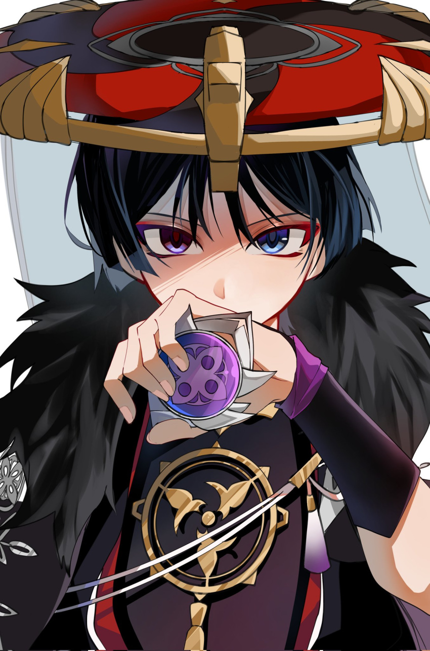 1boy black_hair blue_eyes closed_mouth eyeshadow fur_trim genshin_impact hat heterochromia highres japanese_clothes looking_at_viewer makeup purple_eyeshadow red_eyeshadow scaramouche_(genshin_impact) short_hair simple_background solo uji1210 upper_body violet_eyes vision_(genshin_impact) white_background